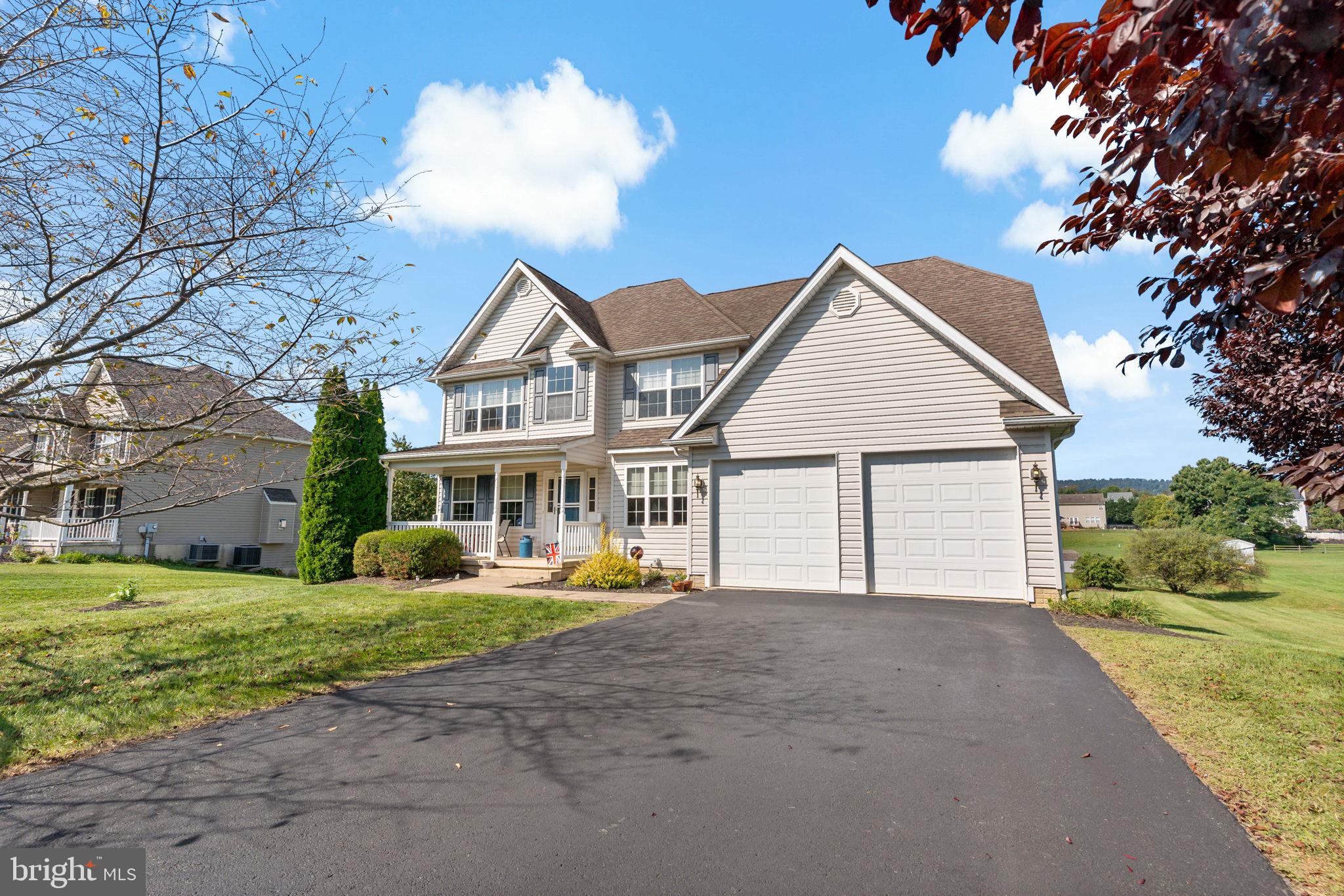 APPLE KNOLLS - Residential