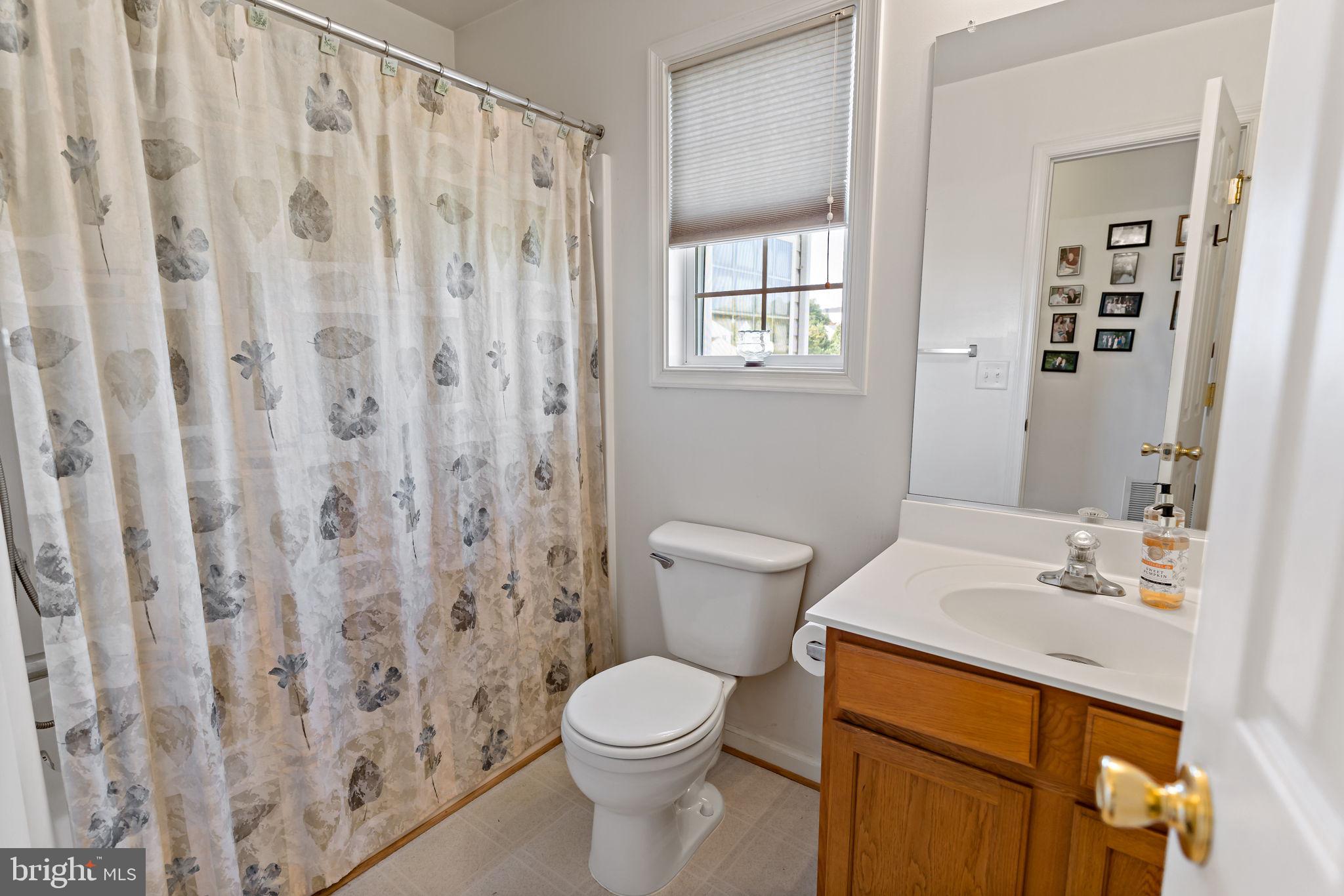 APPLE KNOLLS - Residential