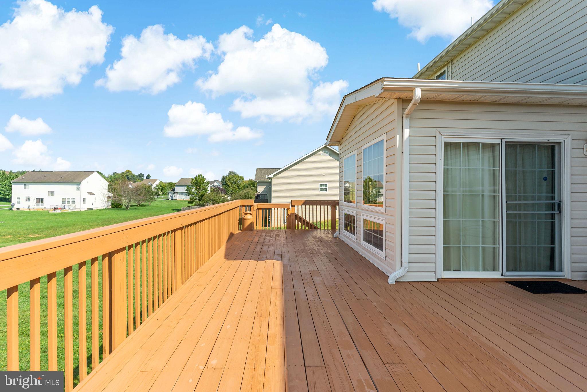 APPLE KNOLLS - Residential