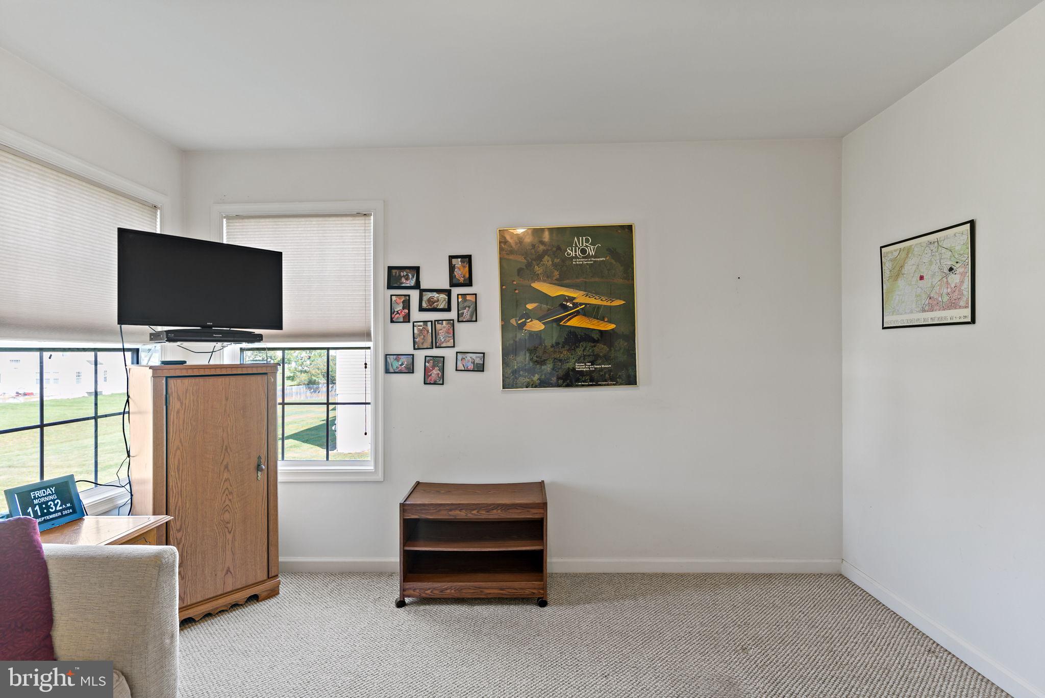 APPLE KNOLLS - Residential