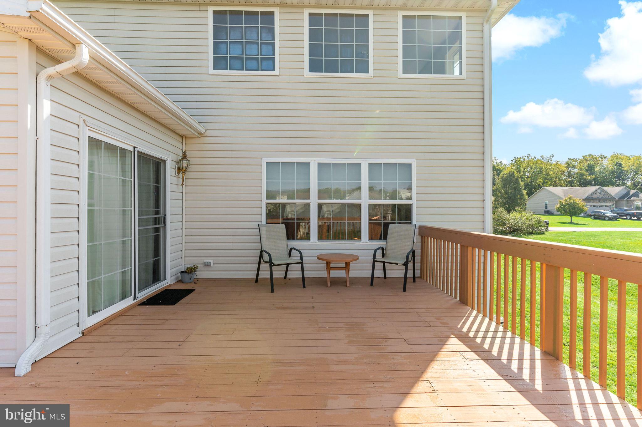 APPLE KNOLLS - Residential