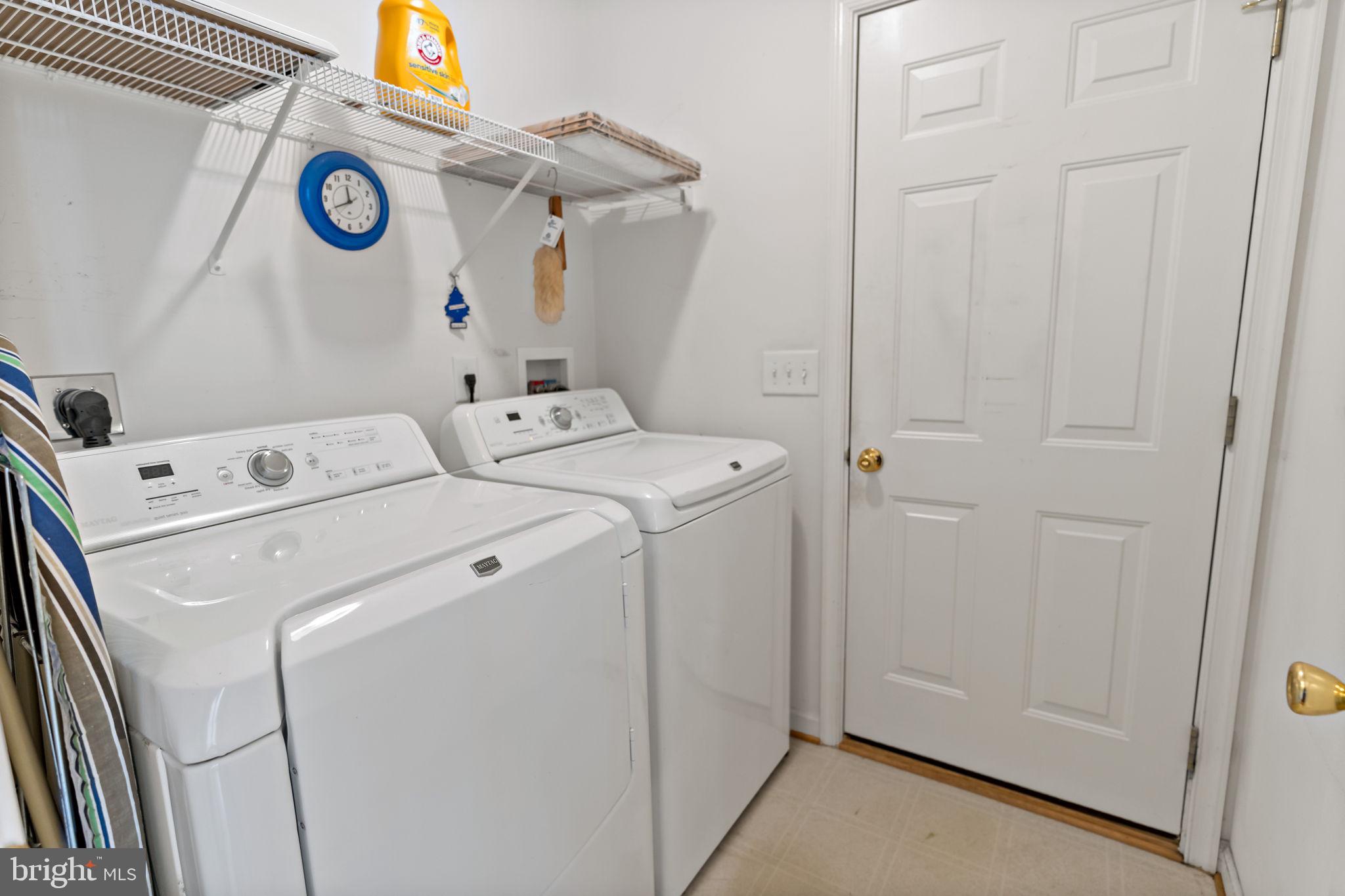 APPLE KNOLLS - Residential