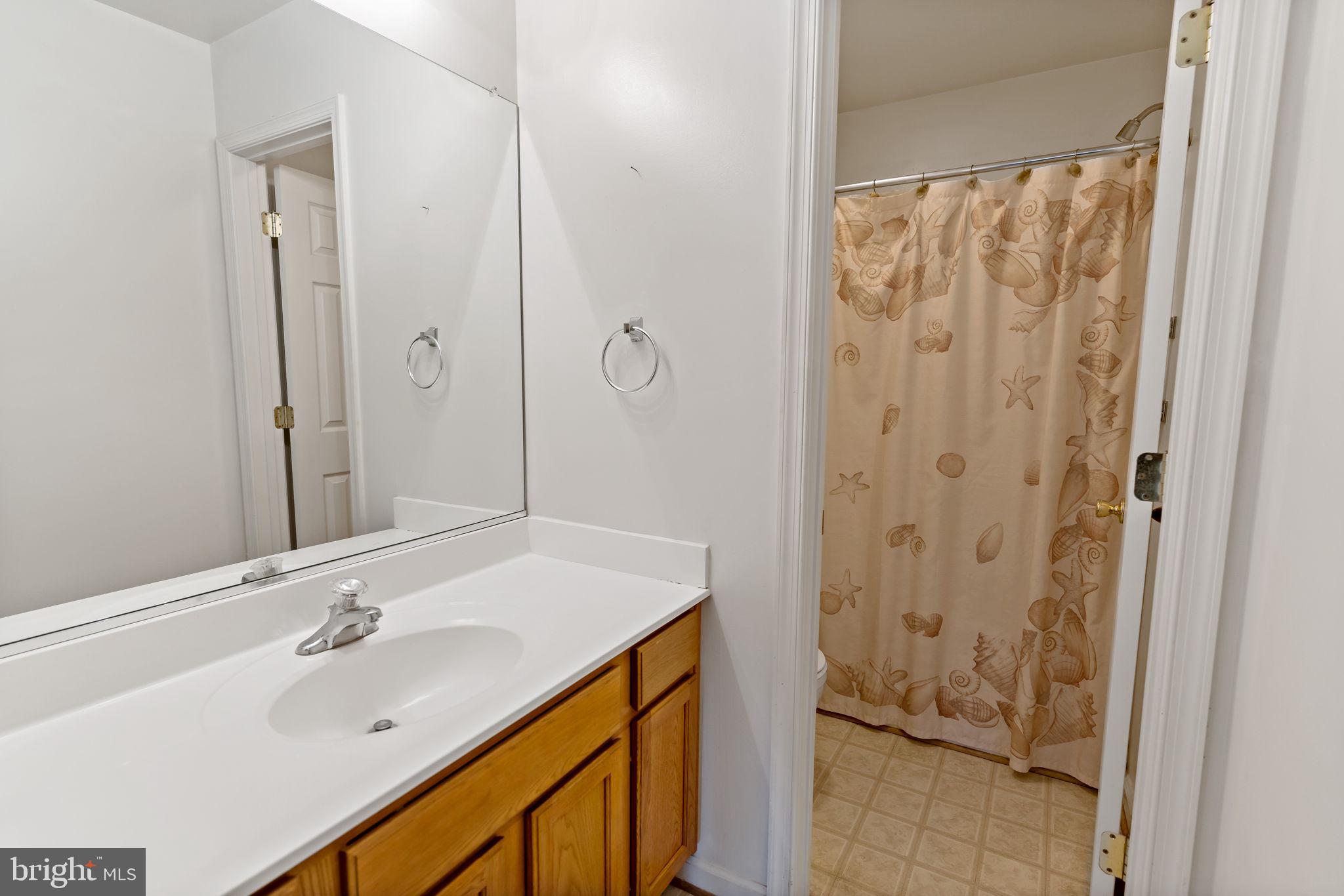 APPLE KNOLLS - Residential