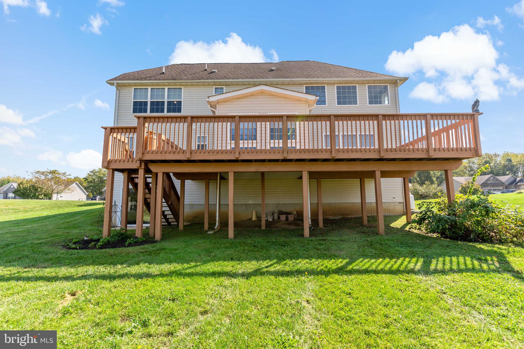 APPLE KNOLLS - Residential