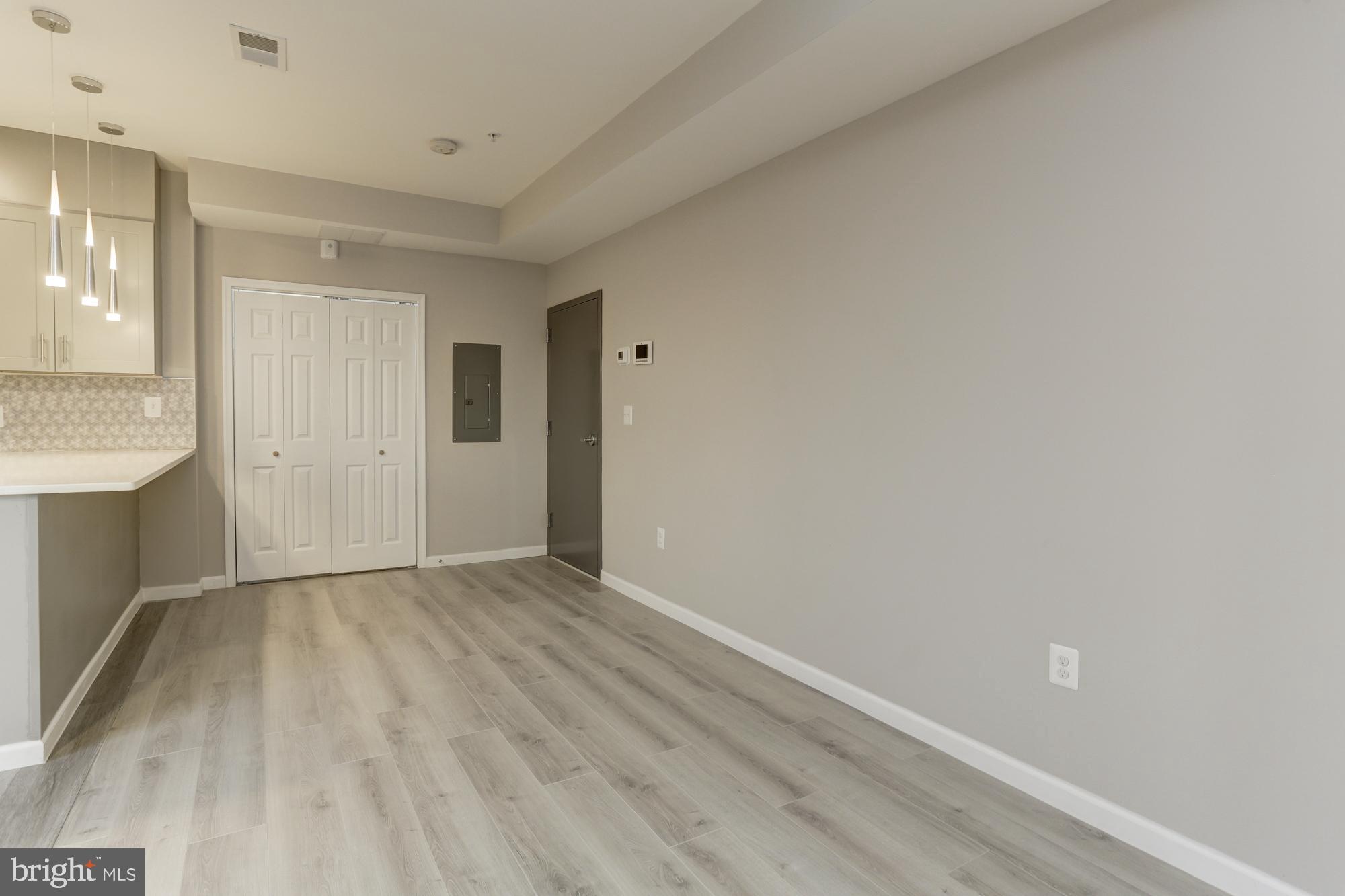 HIGHLANDTOWN - Residential Lease