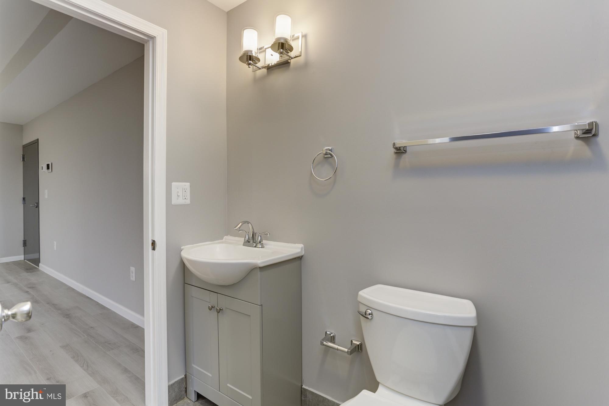 HIGHLANDTOWN - Residential Lease