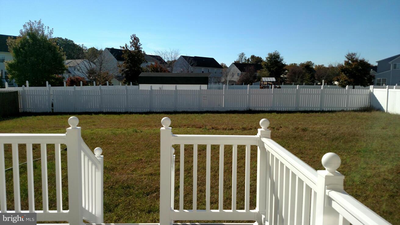 VILLAGES AT LEONARDTOWN - Residential Lease