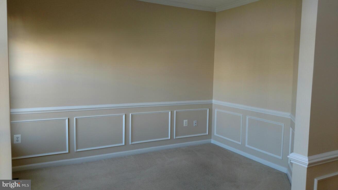 VILLAGES AT LEONARDTOWN - Residential Lease