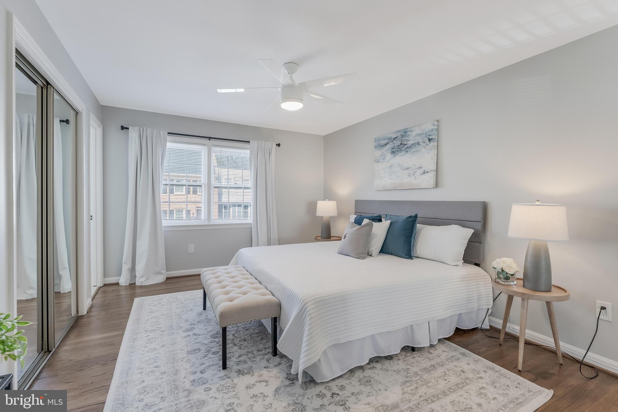 KINGS MANOR TOWNE HOUSES - Residential