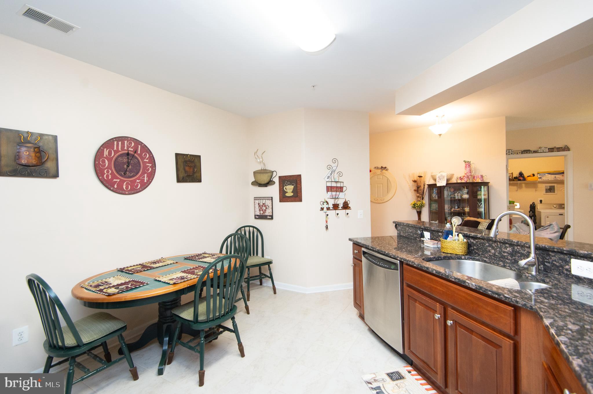 DEEP HARBOUR - Residential