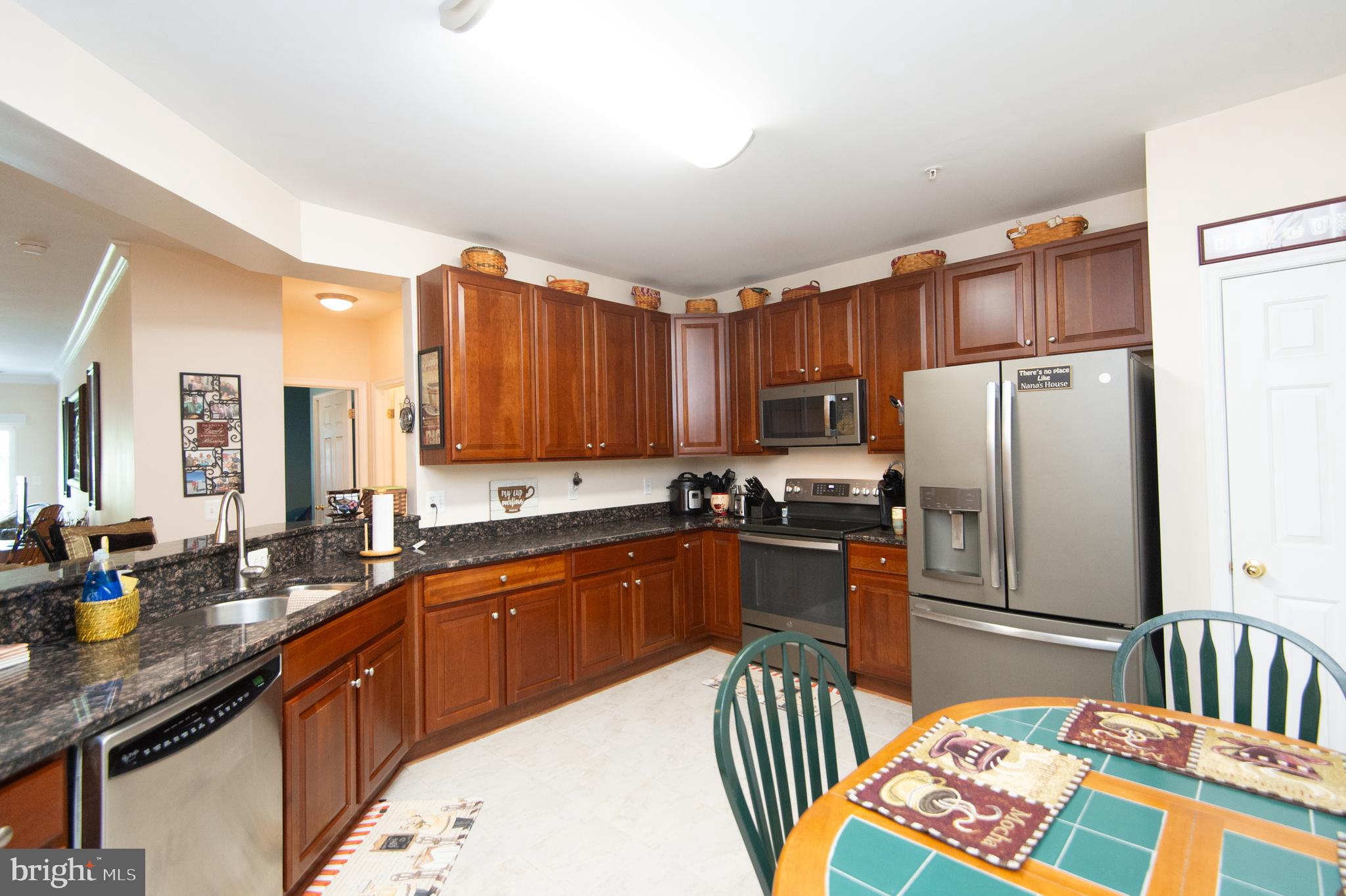 DEEP HARBOUR - Residential