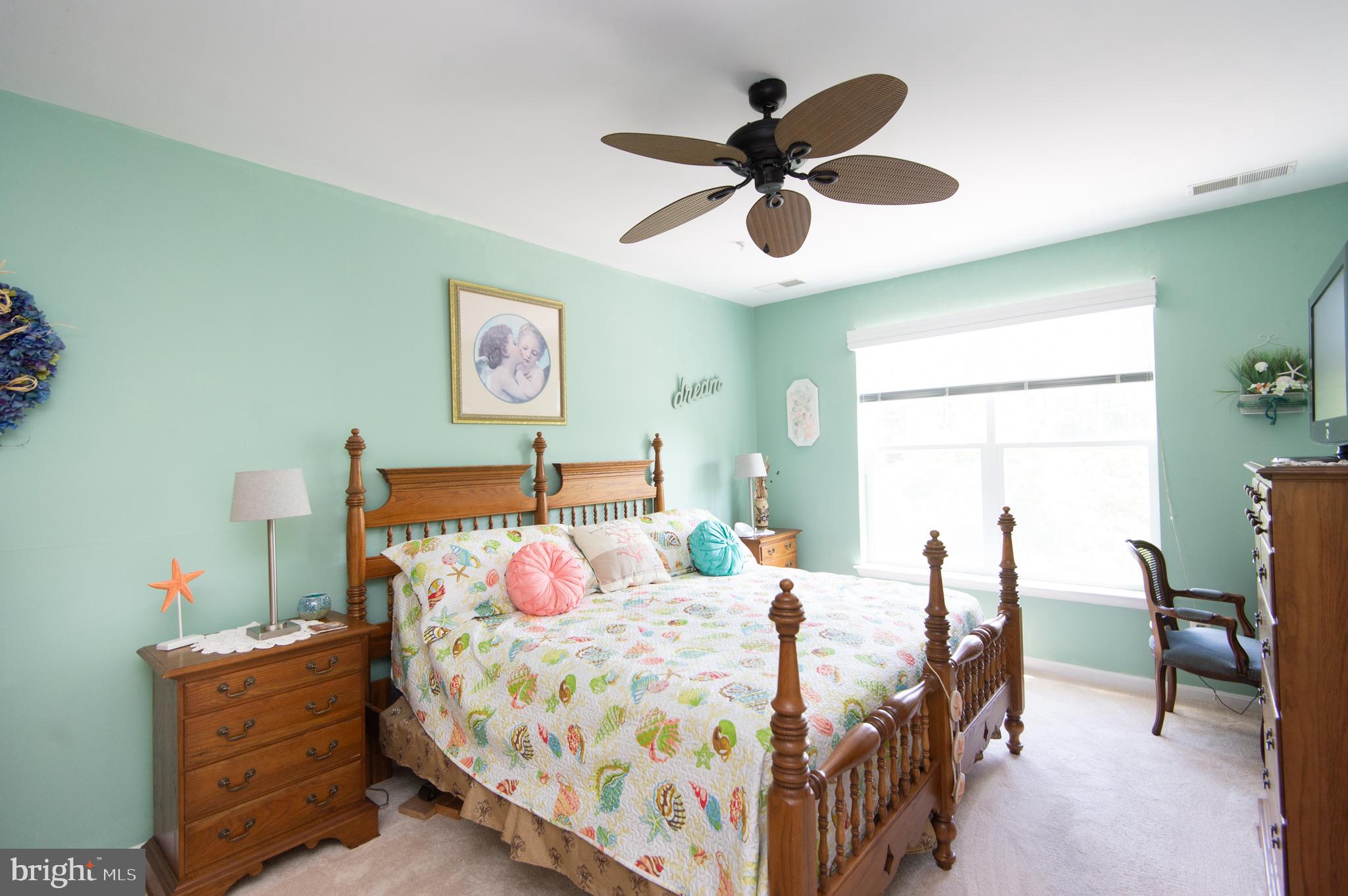 DEEP HARBOUR - Residential
