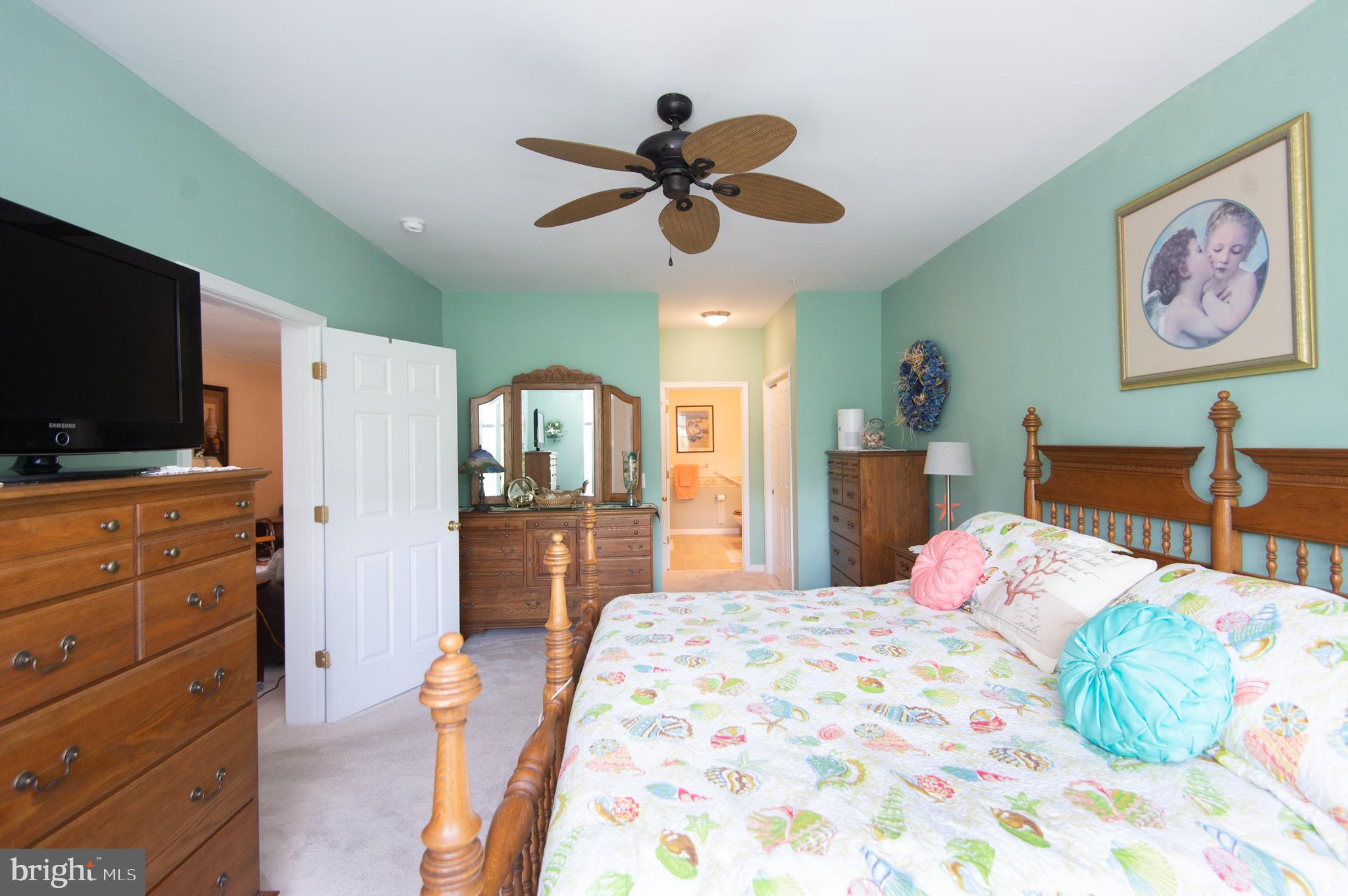 DEEP HARBOUR - Residential