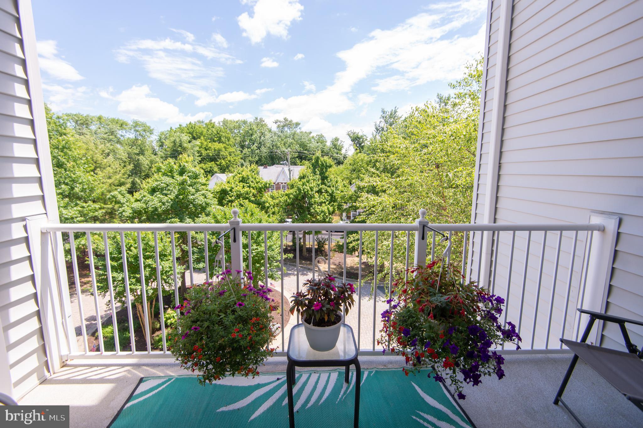 DEEP HARBOUR - Residential