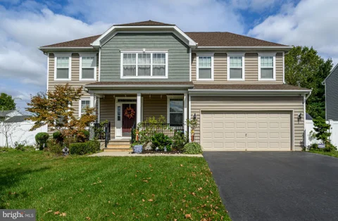 7 Pasteur Court, East Windsor, NJ MLS: NJME2081076