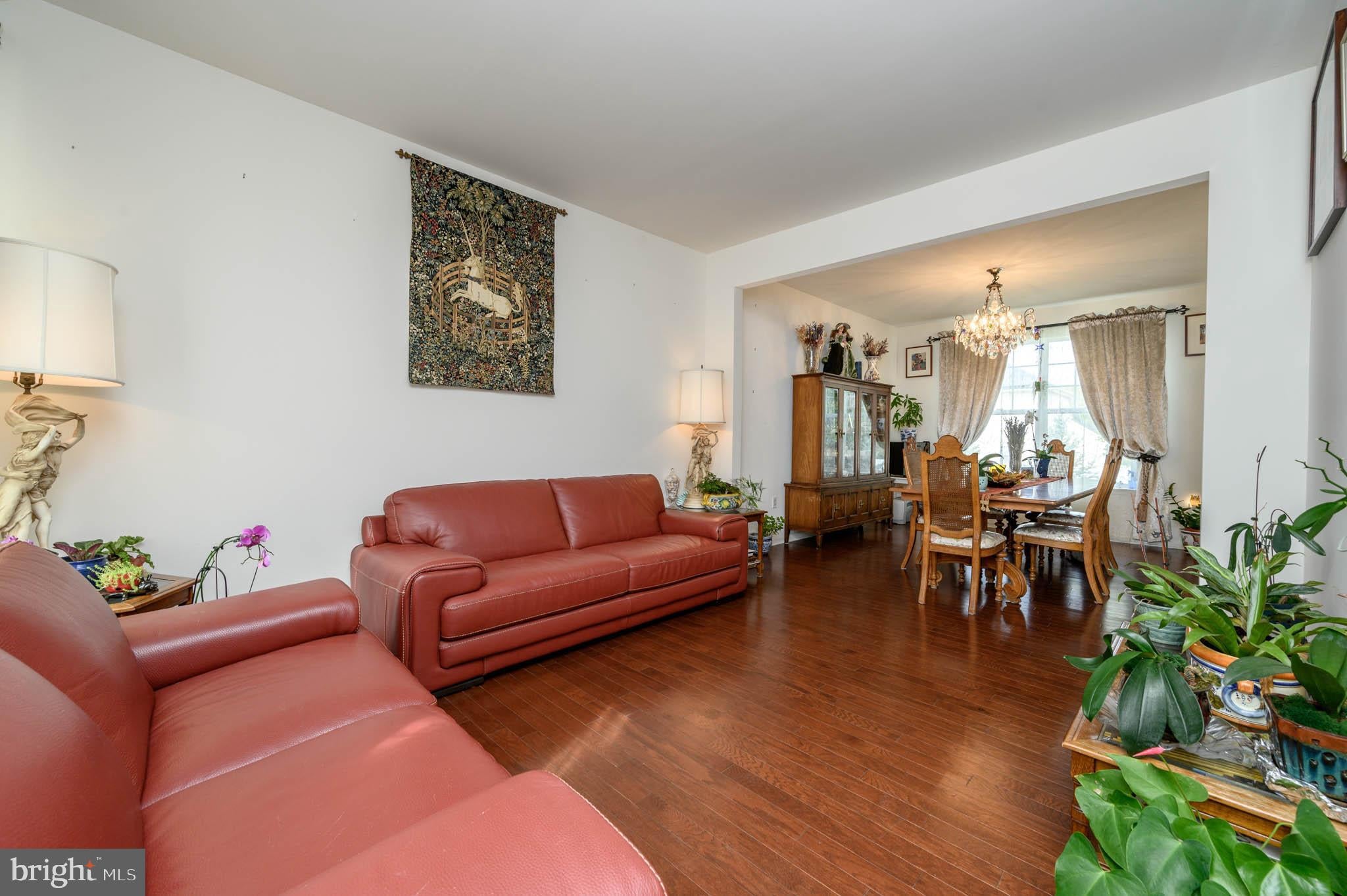 7 PASTEUR COURT