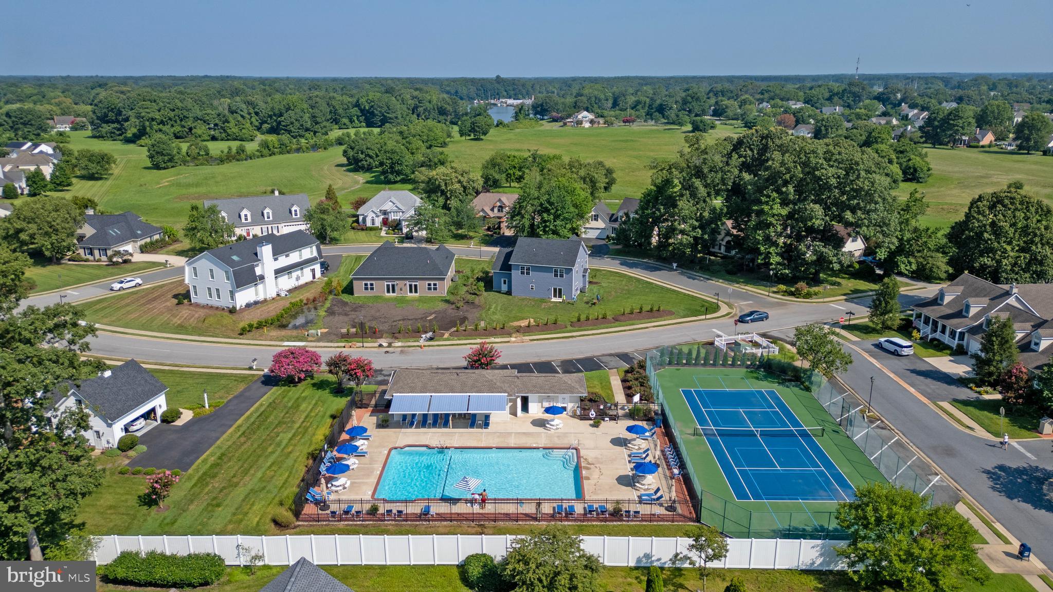 EASTON CLUB - Residential