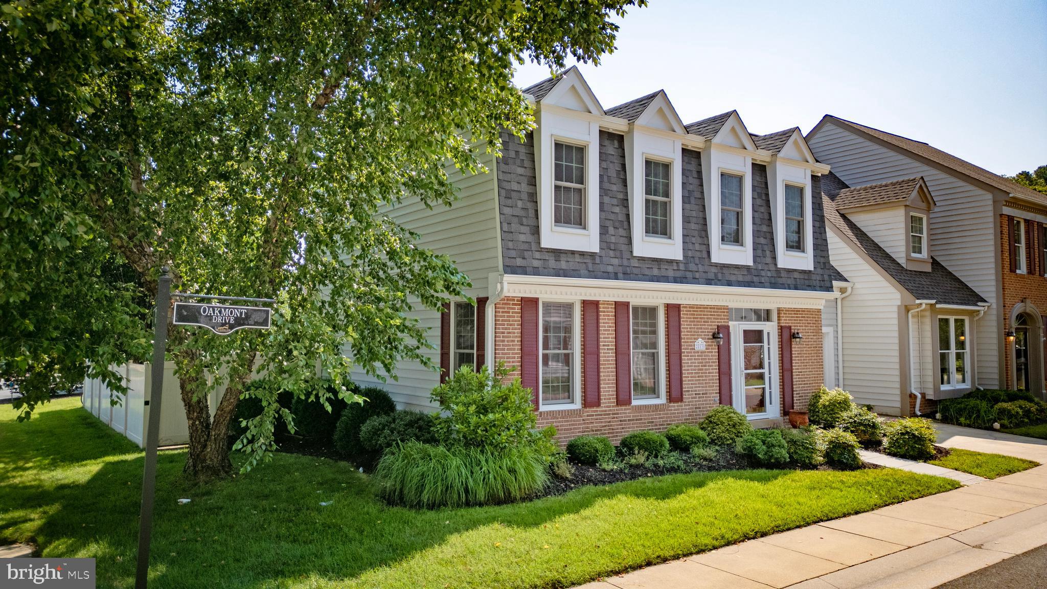 EASTON CLUB - Residential