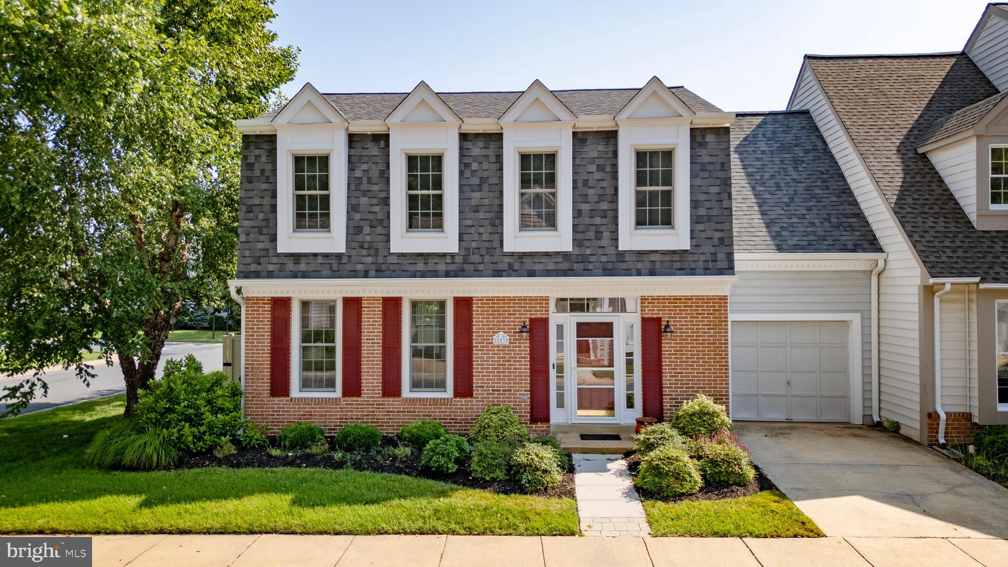 EASTON CLUB - Residential