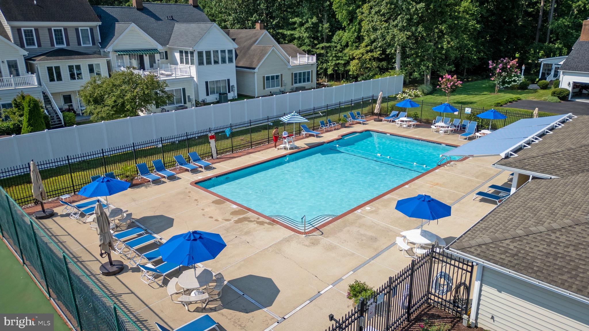 EASTON CLUB - Residential