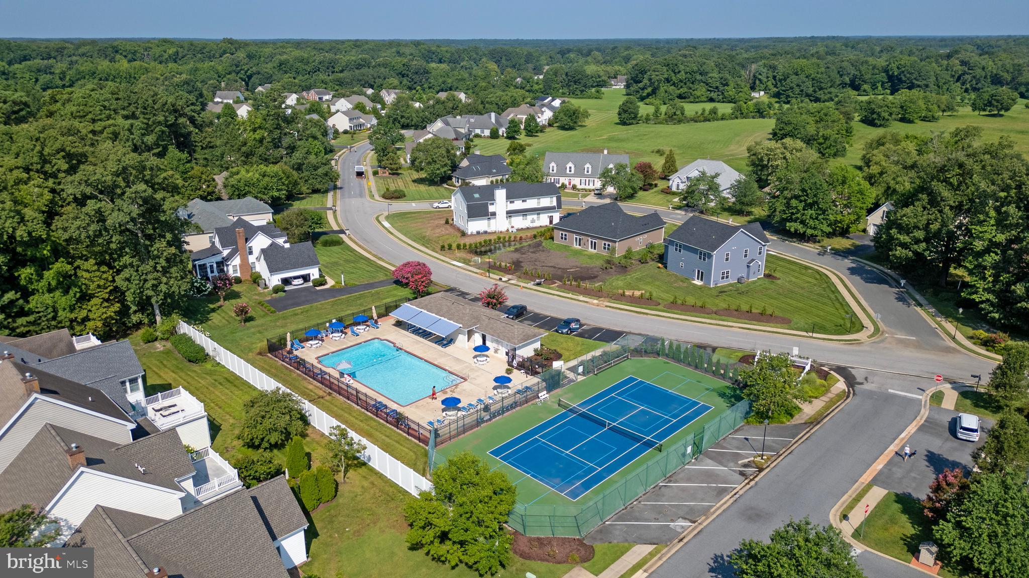 EASTON CLUB - Residential