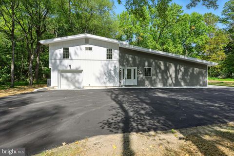 Photo of 2429 Grubb Road, WILMINGTON, DE 19810 (MLS # DENC2090930)