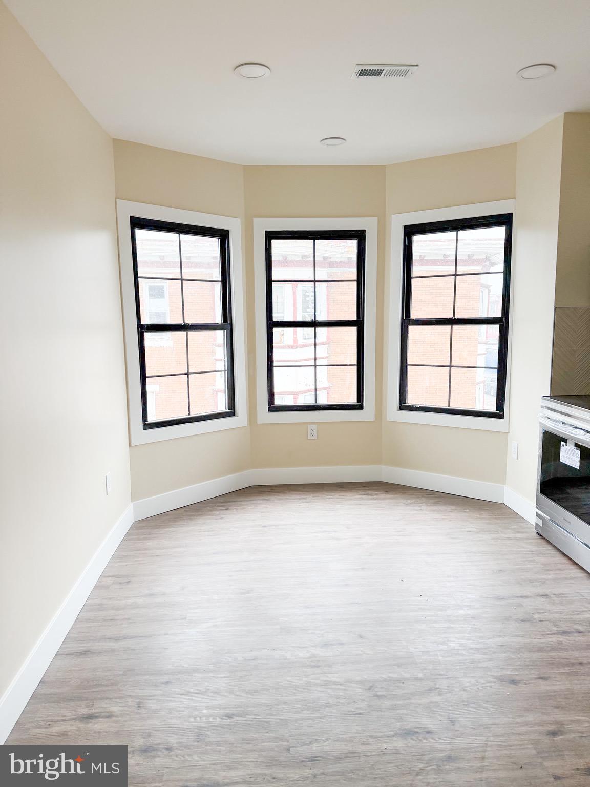 5533 CHESTER AVENUE 2