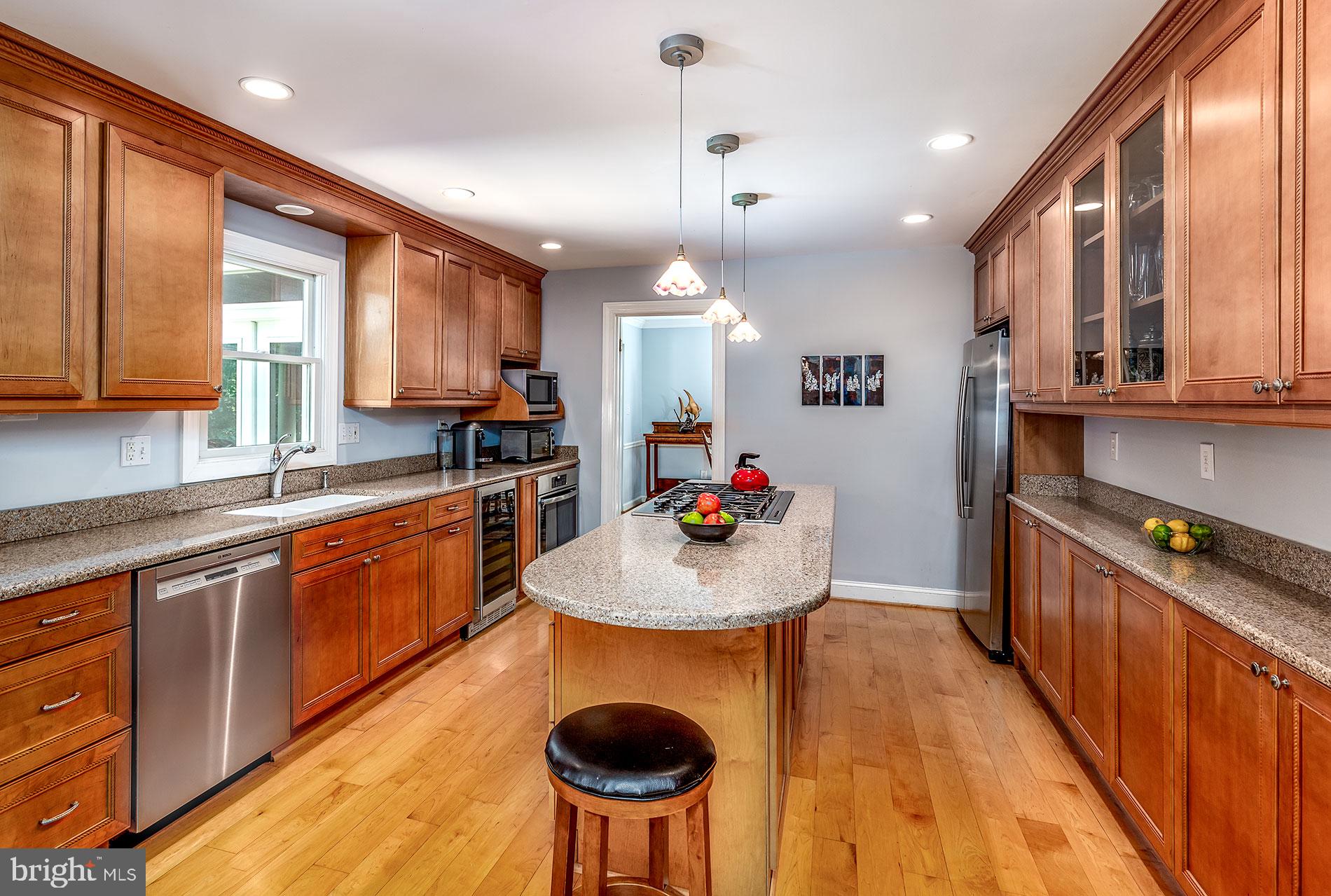 COLVIN RUN ESTATES - Residential