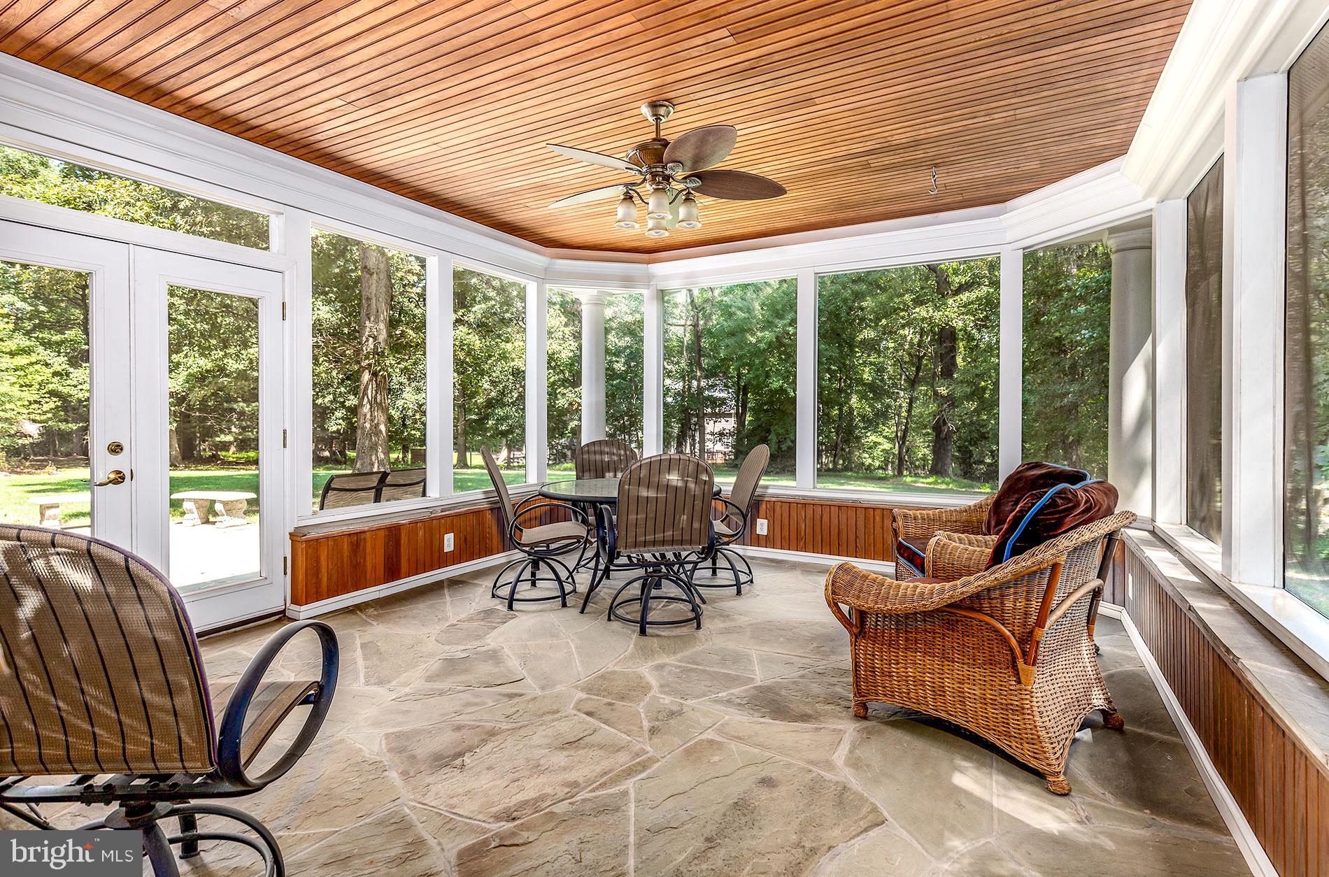 COLVIN RUN ESTATES - Residential