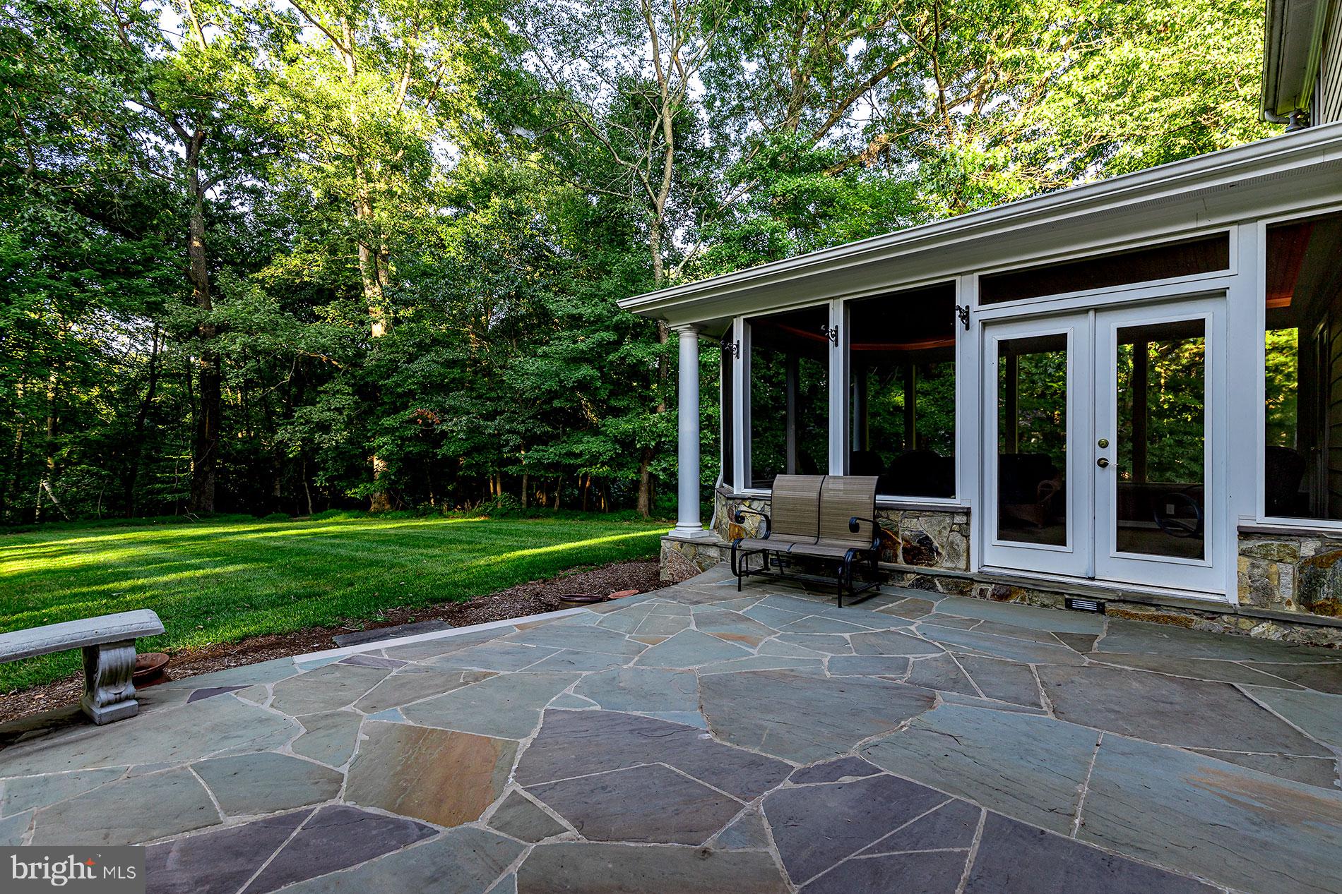 COLVIN RUN ESTATES - Residential