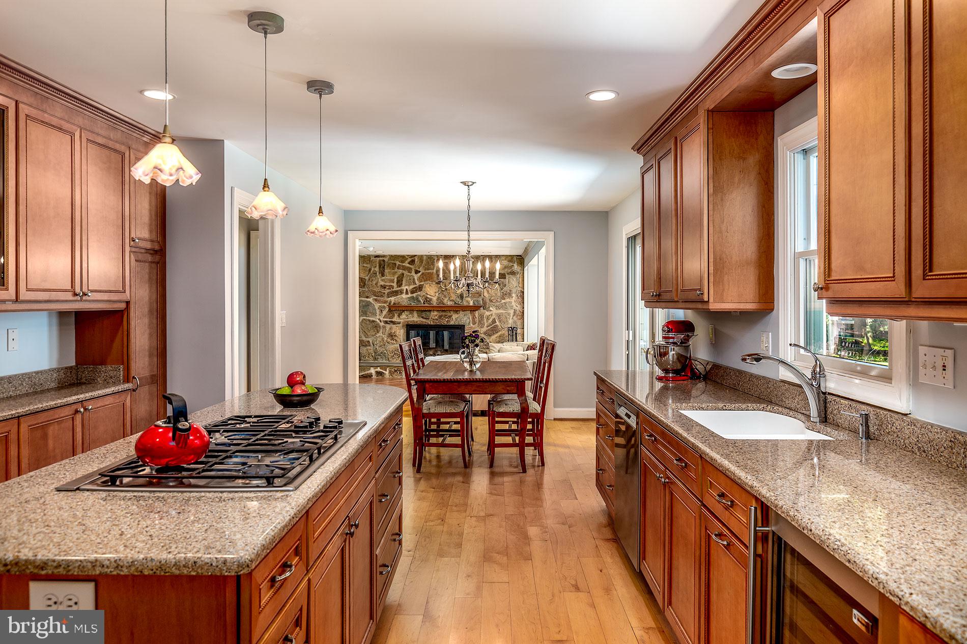 COLVIN RUN ESTATES - Residential