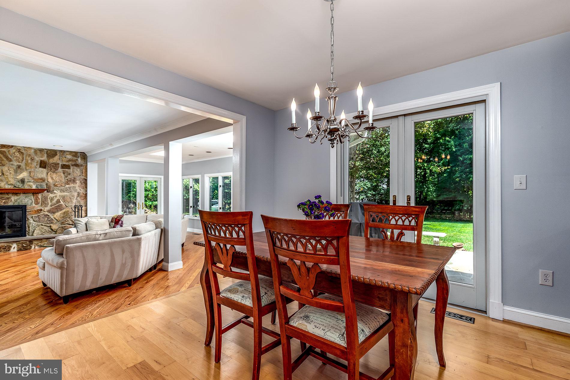 COLVIN RUN ESTATES - Residential