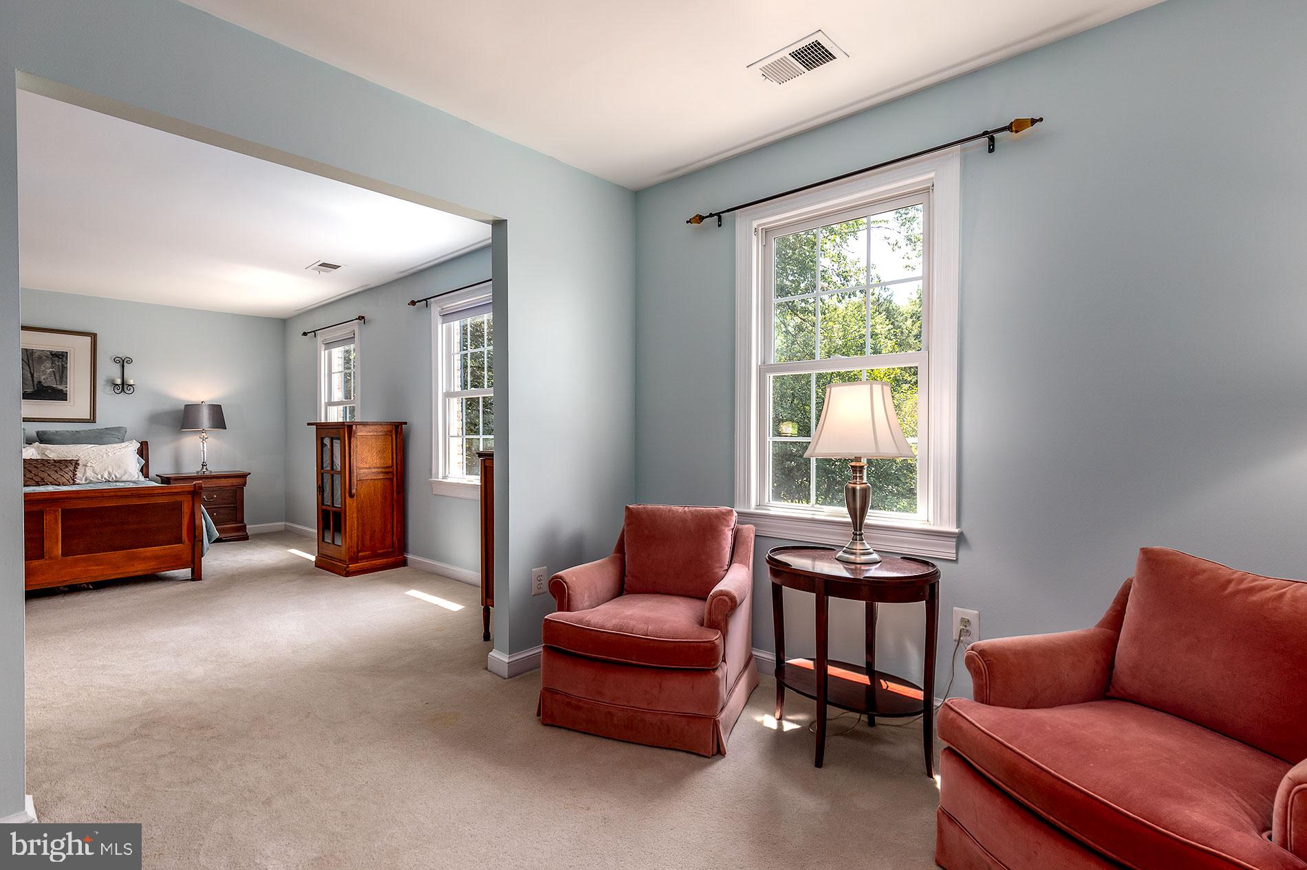 COLVIN RUN ESTATES - Residential