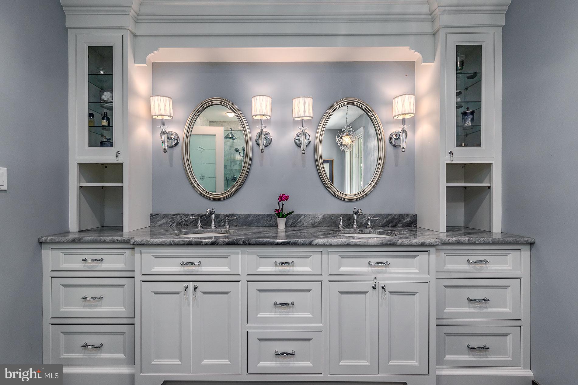 COLVIN RUN ESTATES - Residential