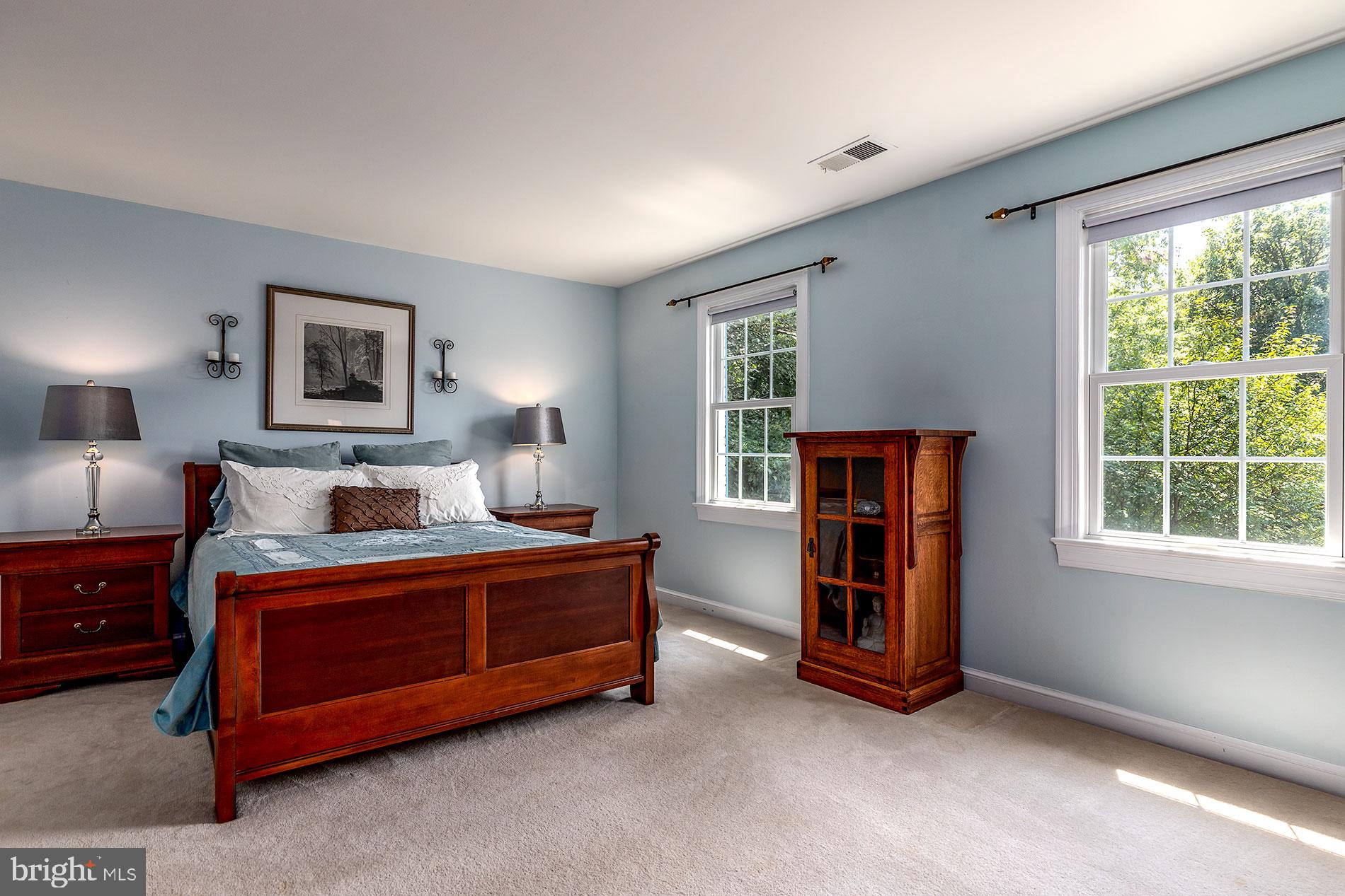 COLVIN RUN ESTATES - Residential