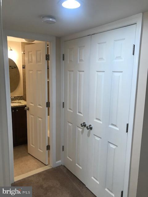 HOLLY HILL CONDOMINIUMS - Residential Lease