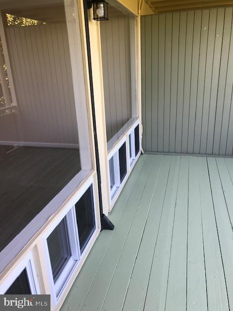 HOLLY HILL CONDOMINIUMS - Residential Lease