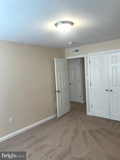 HOLLY HILL CONDOMINIUMS - Residential Lease