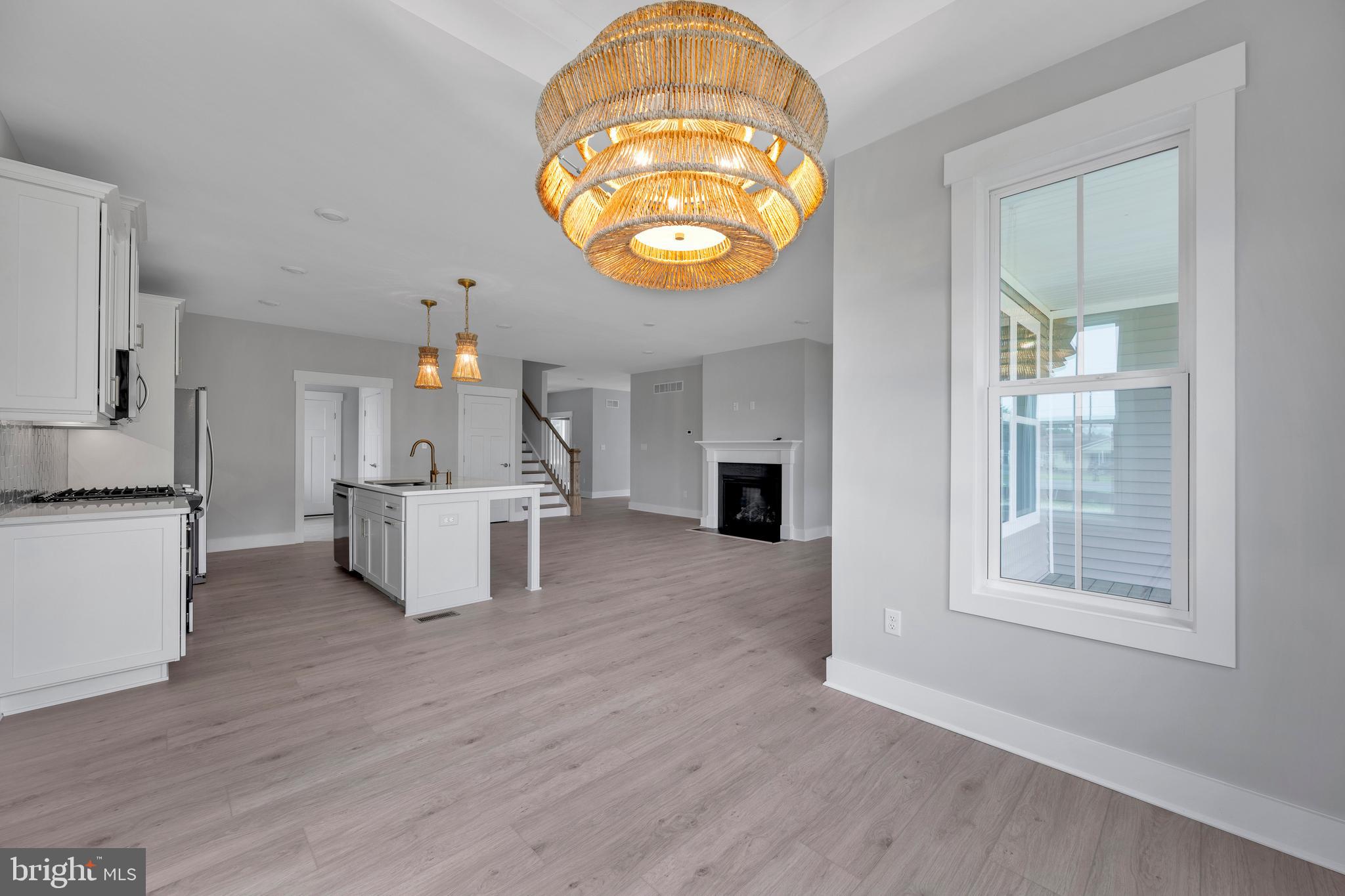 THE KNOLL AT IRONS LANE - Residential