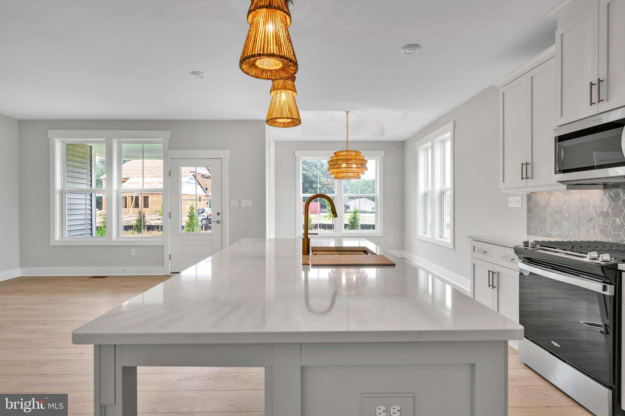 THE KNOLL AT IRONS LANE - Residential