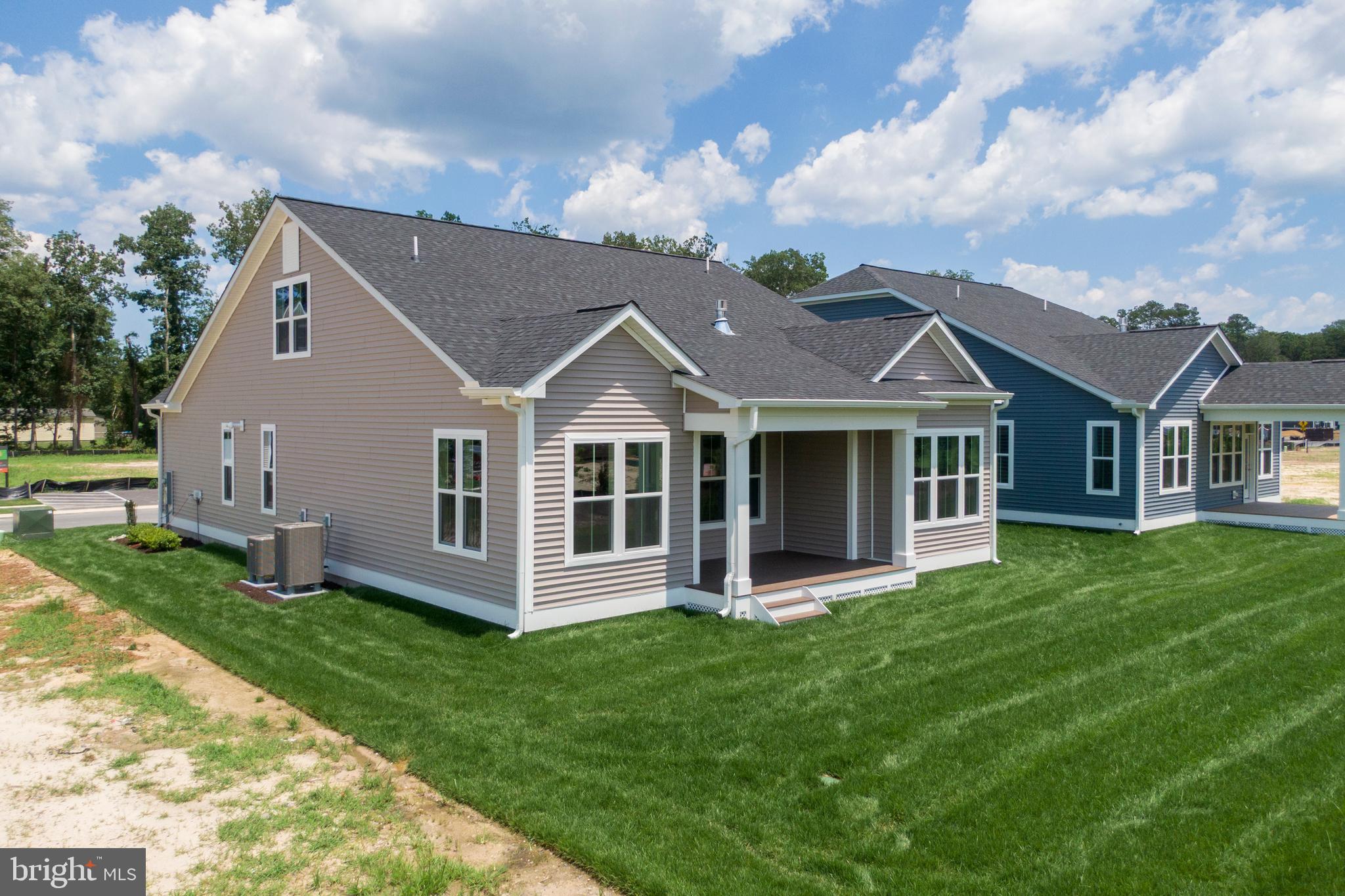 THE KNOLL AT IRONS LANE - Residential