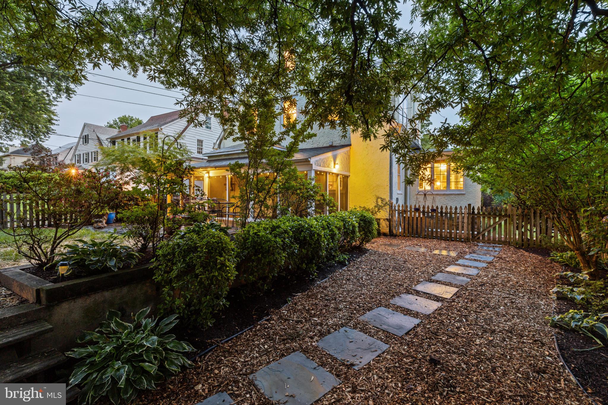 GUILFORD HISTORIC DISTRICT - Residential