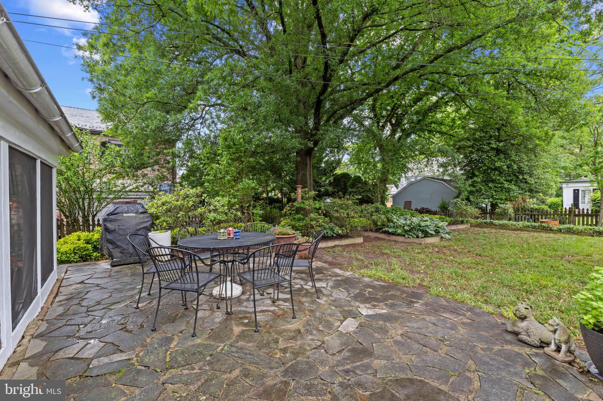 GUILFORD HISTORIC DISTRICT - Residential