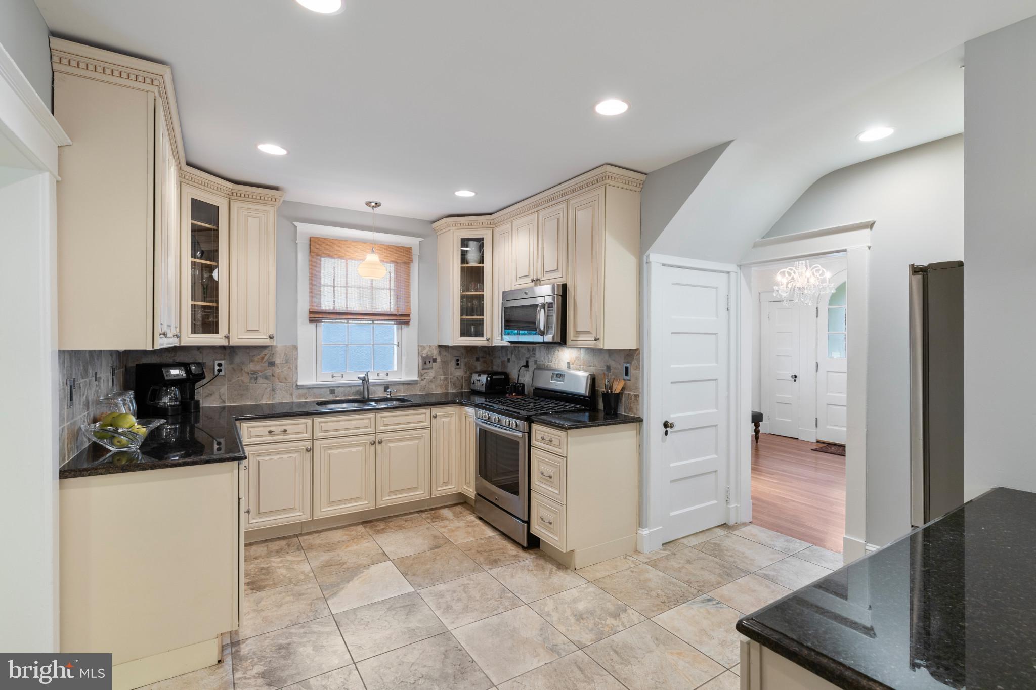 GUILFORD HISTORIC DISTRICT - Residential