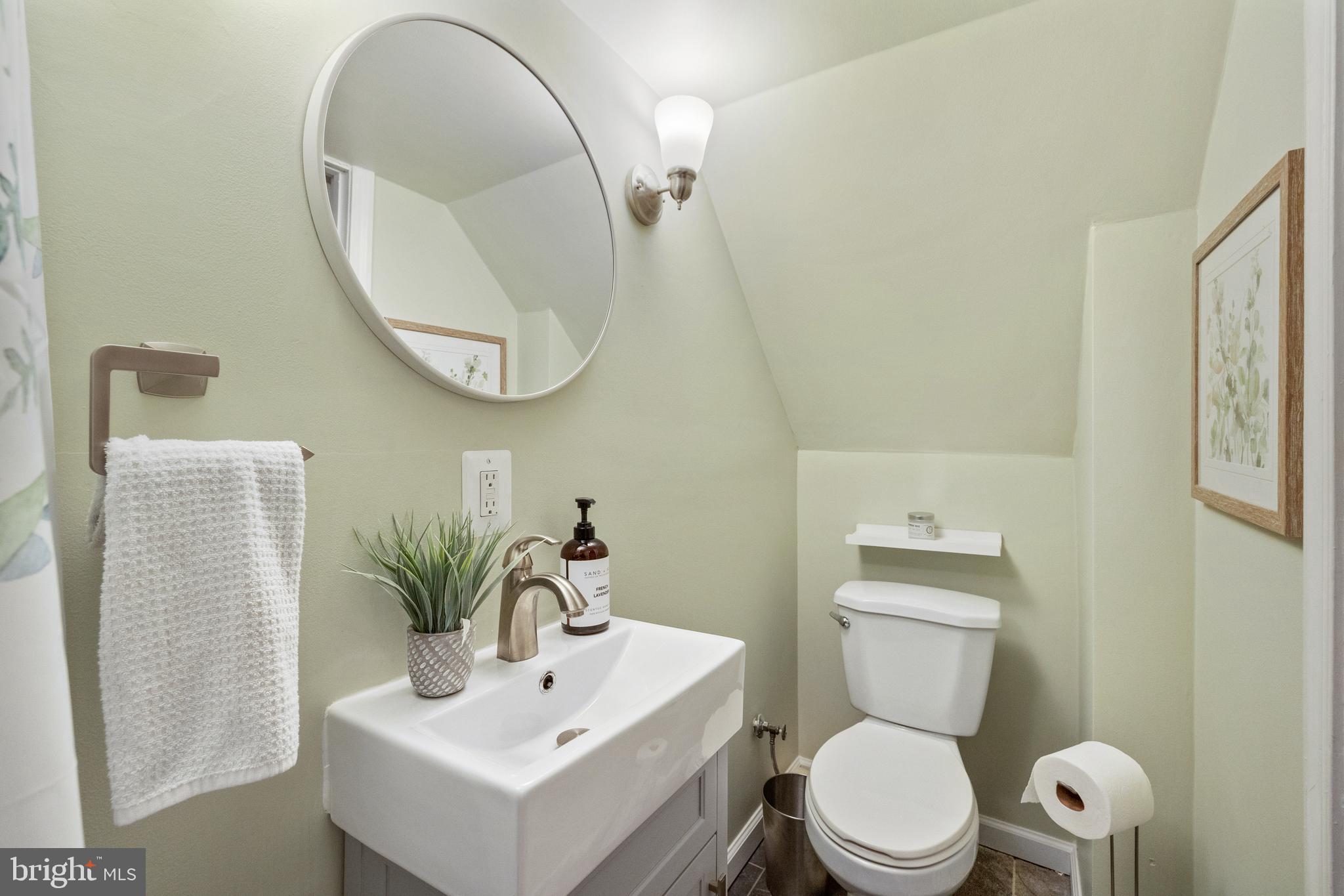 LAKE BRADDOCK - Residential