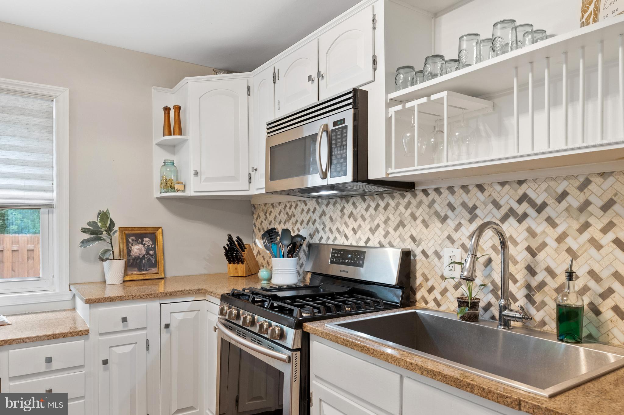 LAKE BRADDOCK - Residential