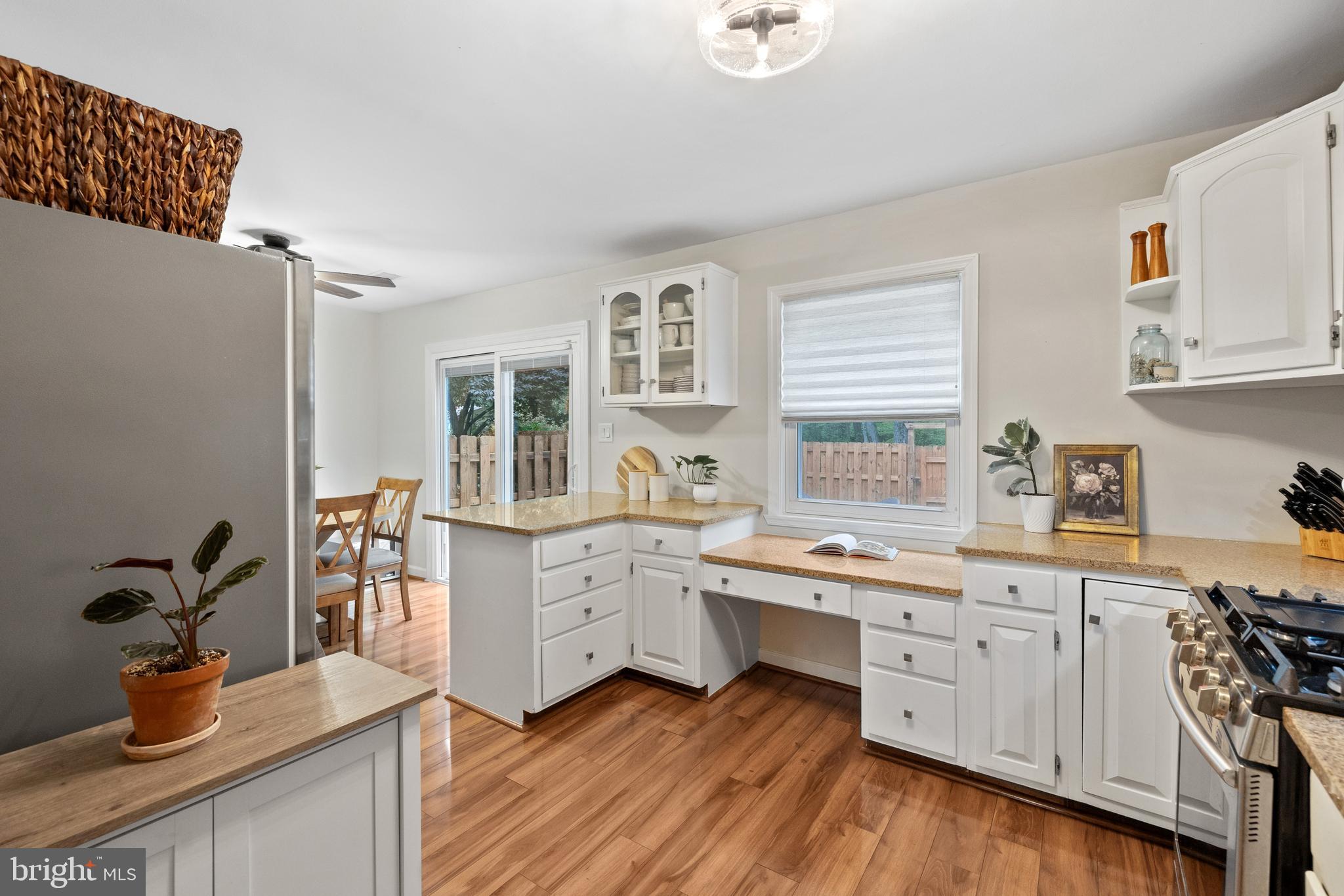 LAKE BRADDOCK - Residential