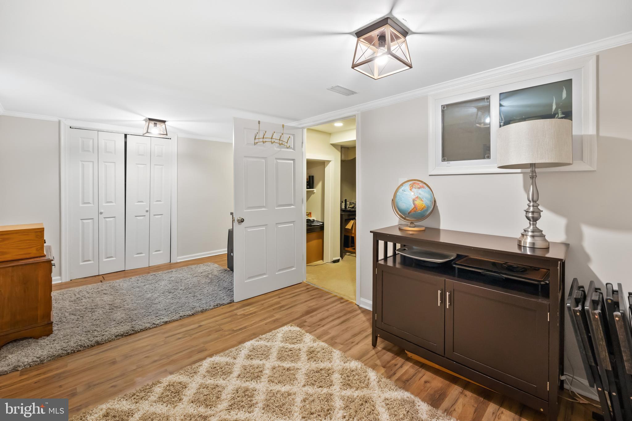 LAKE BRADDOCK - Residential