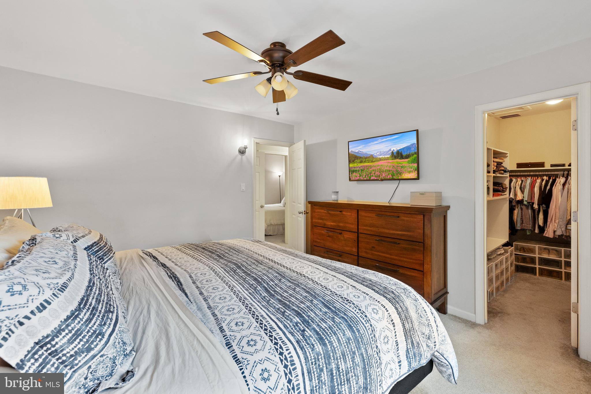 LAKE BRADDOCK - Residential