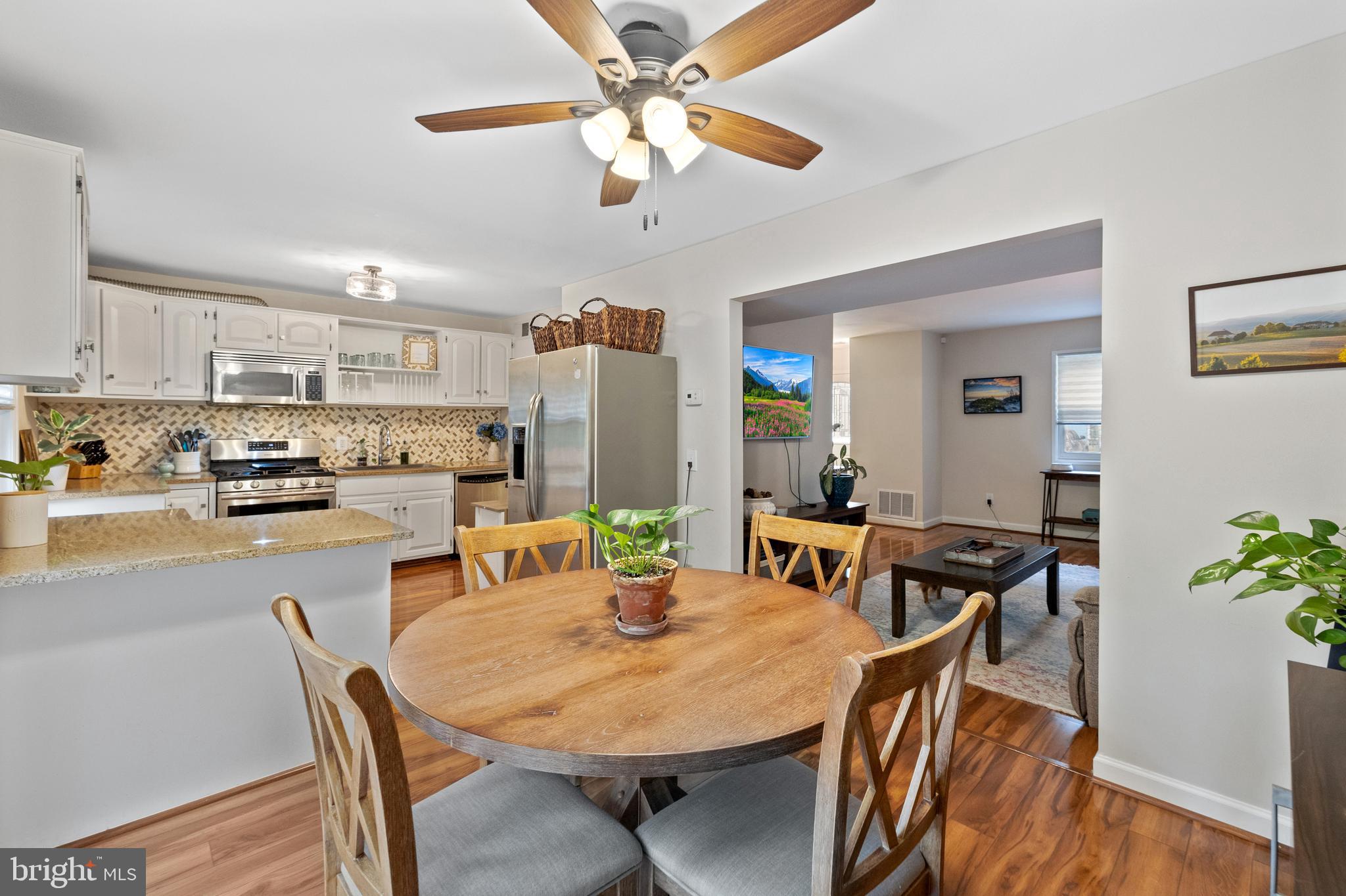 LAKE BRADDOCK - Residential